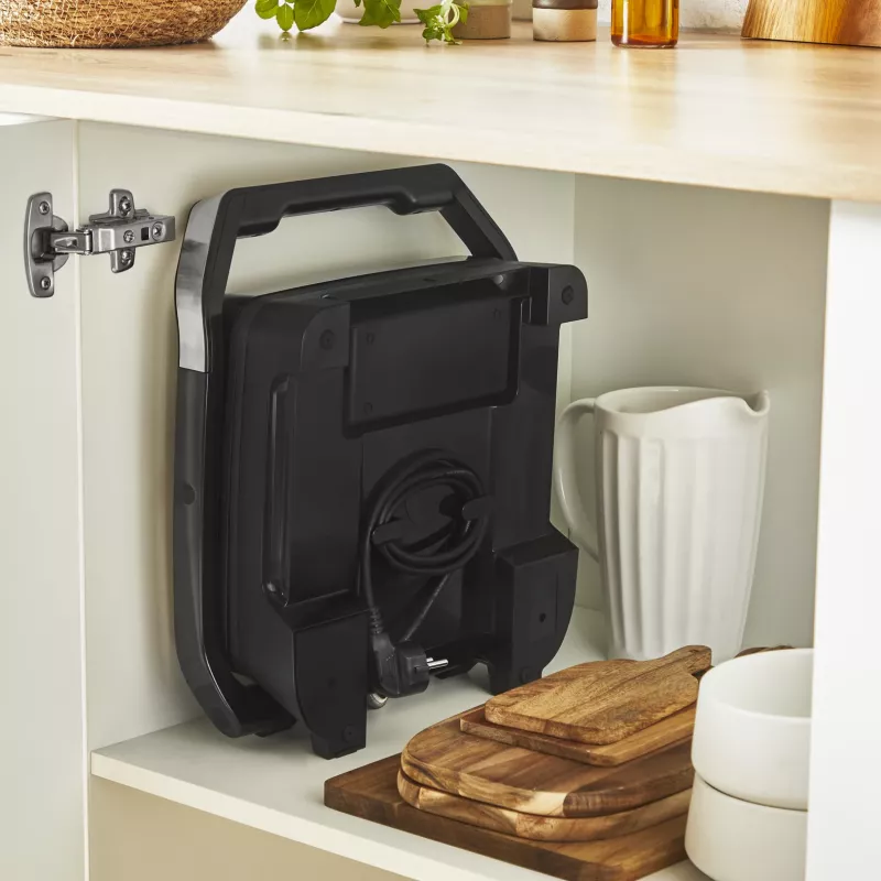 Kontaktgrils Tefal Inicio Adjust GC272D10 ar nepiedegošām plāksnēm un regulējamu temperatūru