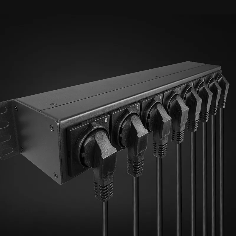 Lindy 73025 strāvas sadales bloks (PDU) 8 maiņstrāvas kontaktligzdas 1,5U melns