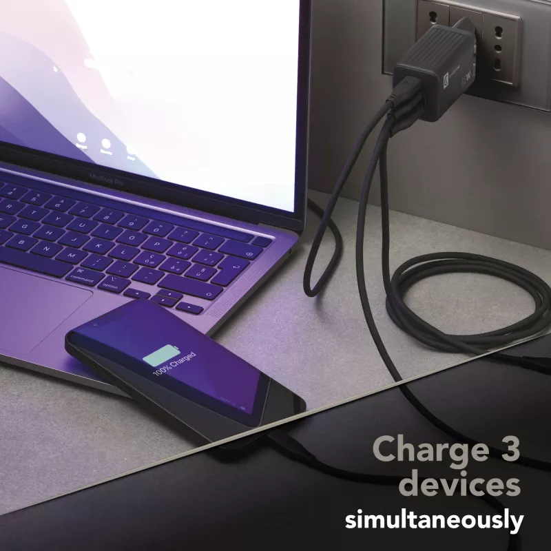 Cellularline Multipower Micro 65W īpaši kompakts 65 W ātrs tīkla lādētājs ar 3 pieslēgvietām