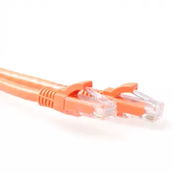 ACT oranža 0.5 meter U/UTP CAT6A komutācijas vads ar snagless RJ45 savienotājiem