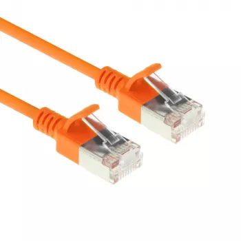 ACT oranža 7 meter LSZH U/FTP CAT6A datacenter slimline komutācijas kabelis ar noķeršanās drošiem RJ45 savienotājiem