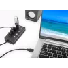 Manhattan USB-C dokstacija/cetrportu centrmezgls ar ieslēgšanas/izslēgšanas slēdzi katram portam: USB-A (x4), 5 Gb/s (USB 3.2 Gen1 jeb USB 3.0), universāls visām ierīcēm, barošana no kopnes vai maiņstrāvas (papildu ligzda, nav iekļauta), kabelis 1,5 m, SuperSpeed USB, melns, trīs gadu garantija