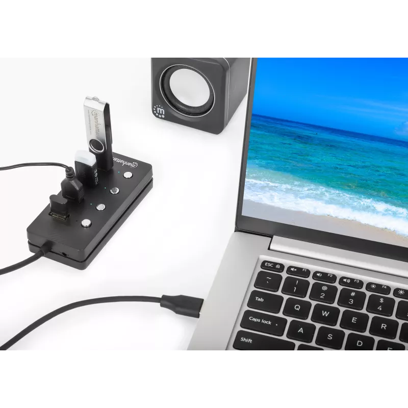 Manhattan USB-C dokstacija/cetrportu centrmezgls ar ieslēgšanas/izslēgšanas slēdzi katram portam: USB-A (x4), 5 Gb/s (USB 3.2 Gen1 jeb USB 3.0), universāls visām ierīcēm, barošana no kopnes vai maiņstrāvas (papildu ligzda, nav iekļauta), kabelis 1,5 m, SuperSpeed USB, melns, trīs gadu garantija