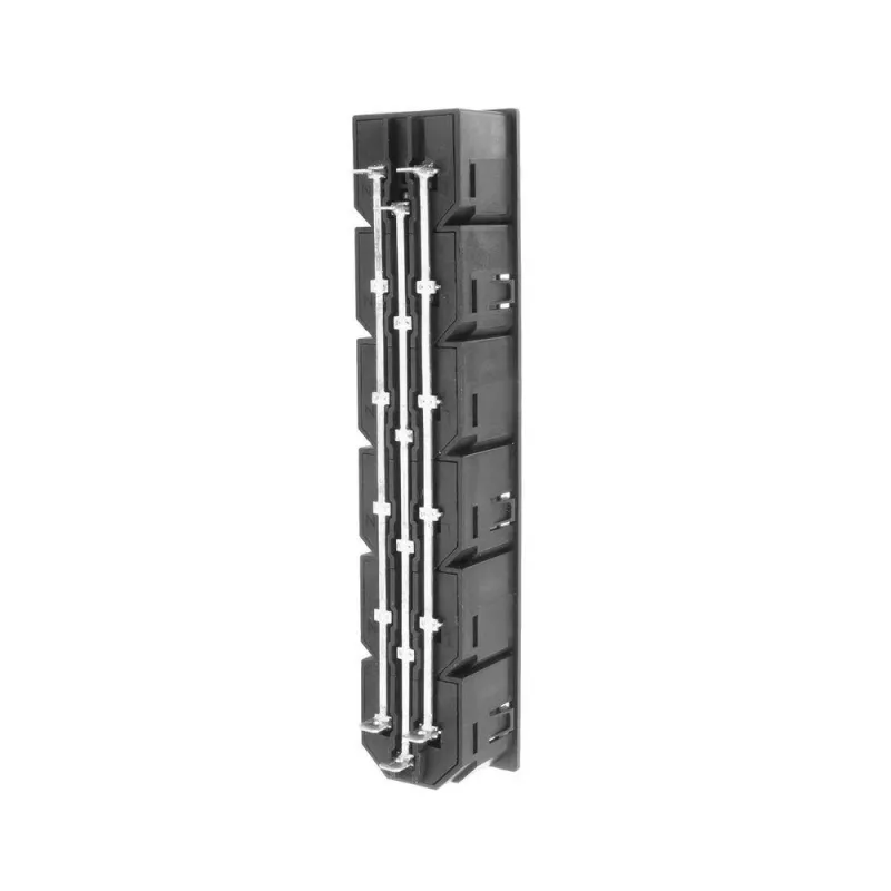 ACT C13 IEC Lock Net Entree (6x izeja) - melna, PA135015BK6