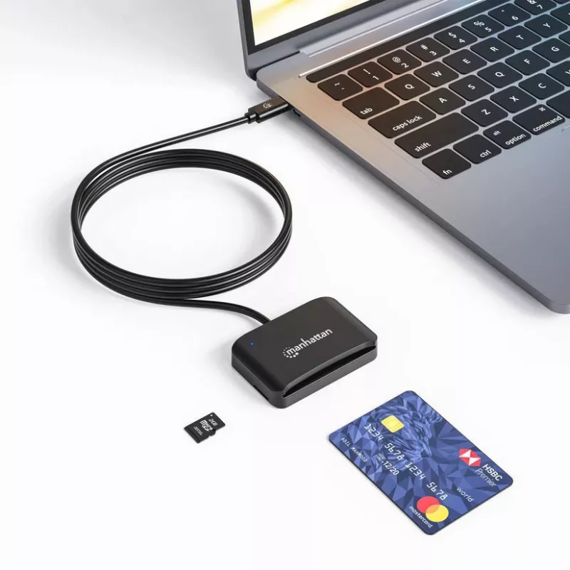 Manhattan USB-C kontaktu viedkaršu lasītājs ar MicroSD slotu, USB Type-C vīrišķais uz kontaktu lasītāja saskarni un microSDXC, atbalsta Windows, macOS un Linux, nolasa SIM kartes ar adapteri, kabelis 1 m, melns, trīs gadu garantija