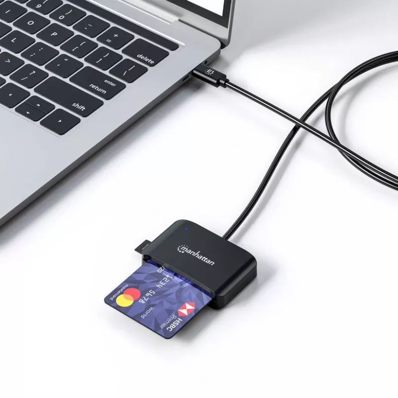 Manhattan USB-C kontaktu viedkaršu lasītājs ar MicroSD slotu, USB Type-C vīrišķais uz kontaktu lasītāja saskarni un microSDXC, atbalsta Windows, macOS un Linux, nolasa SIM kartes ar adapteri, kabelis 1 m, melns, trīs gadu garantija