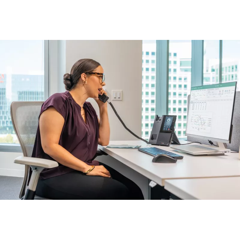 HP Poly CCX 505 biznesa multimediju tālrunis Microsoft Teams ar PoE atbalstu