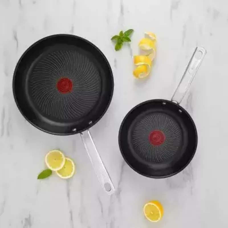 Cepšanas pannu komplekts Tefal Intuition B817S255 — nerūsējošā tērauda pannas 20 cm un 26 cm