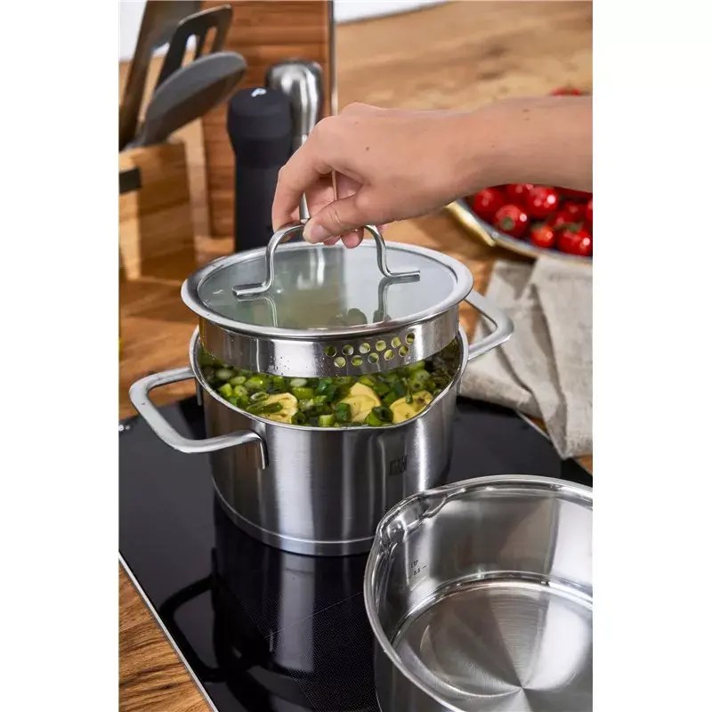 ZWILLING Multi Pot TrueFlow 66920-004-0 — nerūsējošā tērauda katls ar stikla vāku, piemērots mazgāšanai trauku mašīnā un lietošanai cepeškrāsnī, derīgs halogēnām plīts virsmām