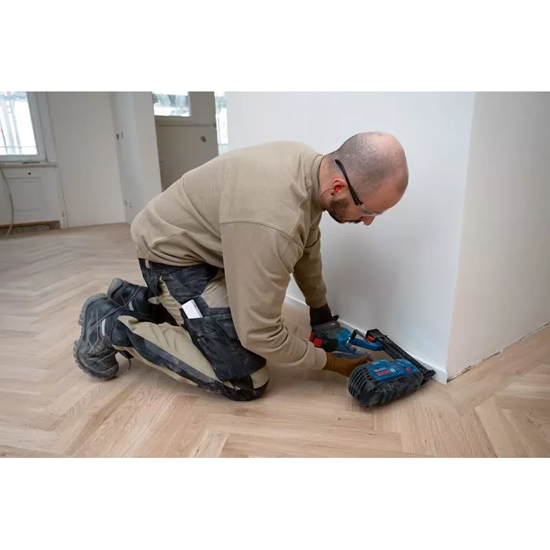 Bosch GNH 18V-50 M Professional naglu pistole ar akumulatoru