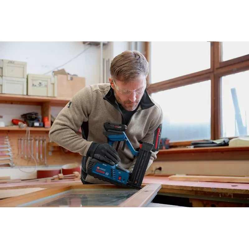 Bosch GNH 18V-50 M Professional naglu pistole ar akumulatoru