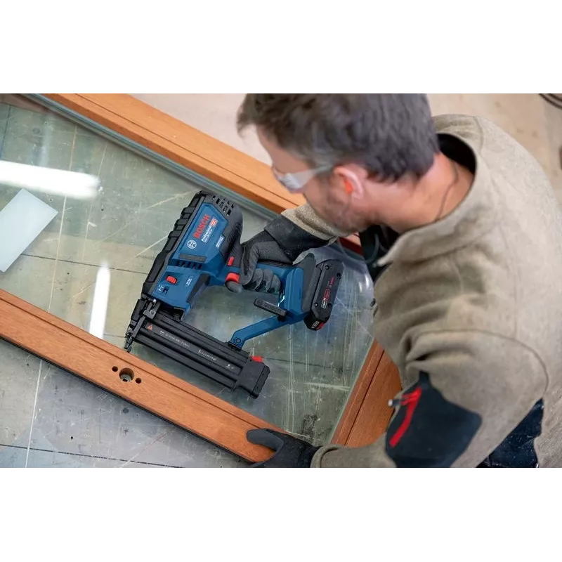 Bosch GNH 18V-50 M Professional naglu pistole ar akumulatoru