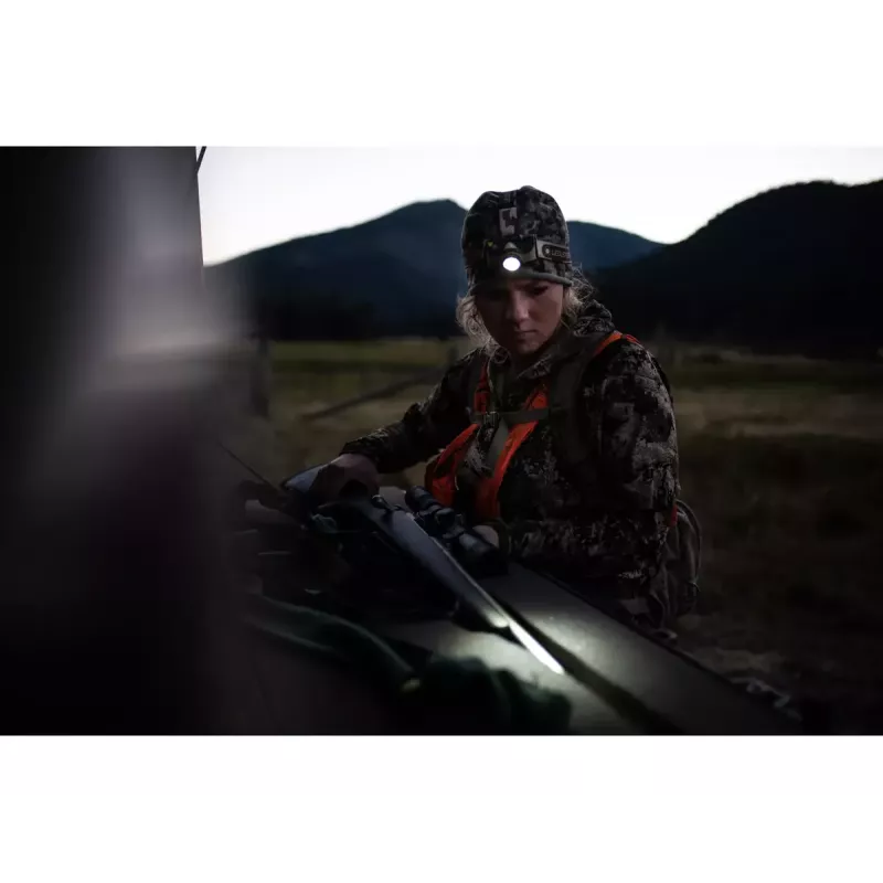 Rokas lukturītis Ledlenser MH8 melns