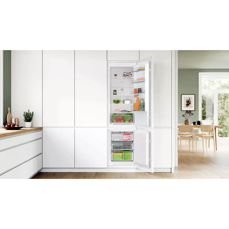 Bosch Serie 2 KIN96NSE0 ledusskapis ar saldētavu Iebūvējams 290 L Balts