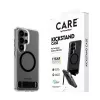PanzerGlass CARE™ Urban Explorer vāciņš Samsung Galaxy S26 Ultra — caurspīdīgs vāciņš ar melnu atbalsta kājiņu un Qi atbalstu