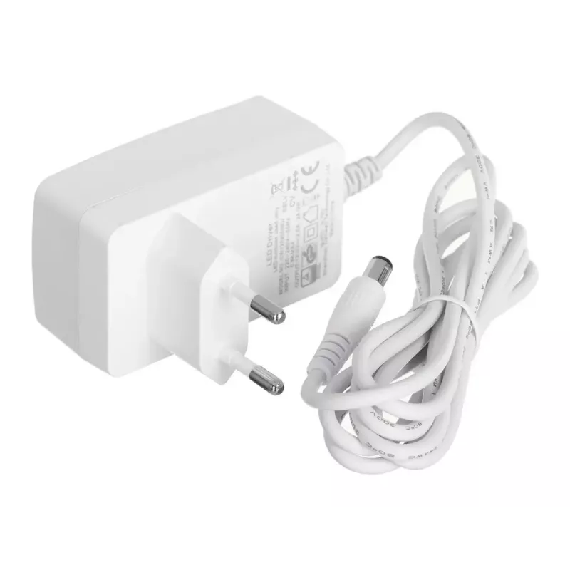 Universāla LED lente ActiveJet AJE-COB 3 m Neitrāli balta 1850 lm 19 W IP20