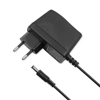 Mobilās ierīces lādētājs Qoltec 52397 Universal melns maiņstrāvas iekštelpu 2A 220–240 V