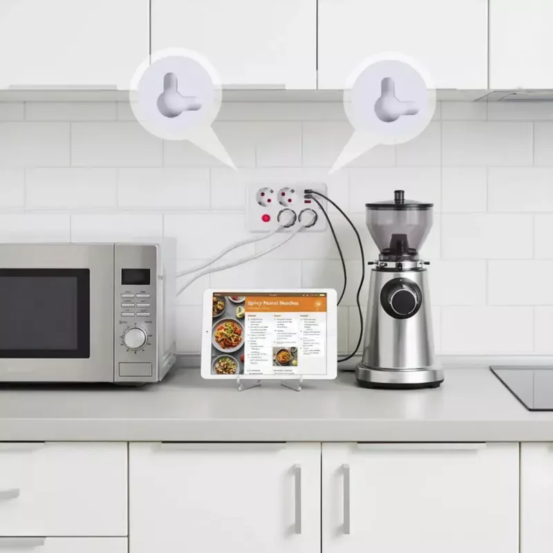 Strāvas sadalītājs MACLEAN MCE393 W — 4 rozetes + 3×USB, 110–240V, 2.1A USB, 2500W, 3 m, balts