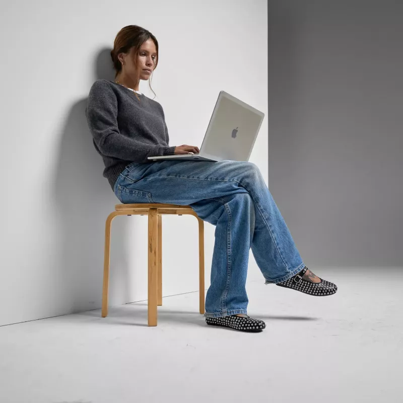 Incase Edge cietā apvalka futrālis ar Makrolon® 14 collu MacBook Pro (M1–M4, 2021–2024)