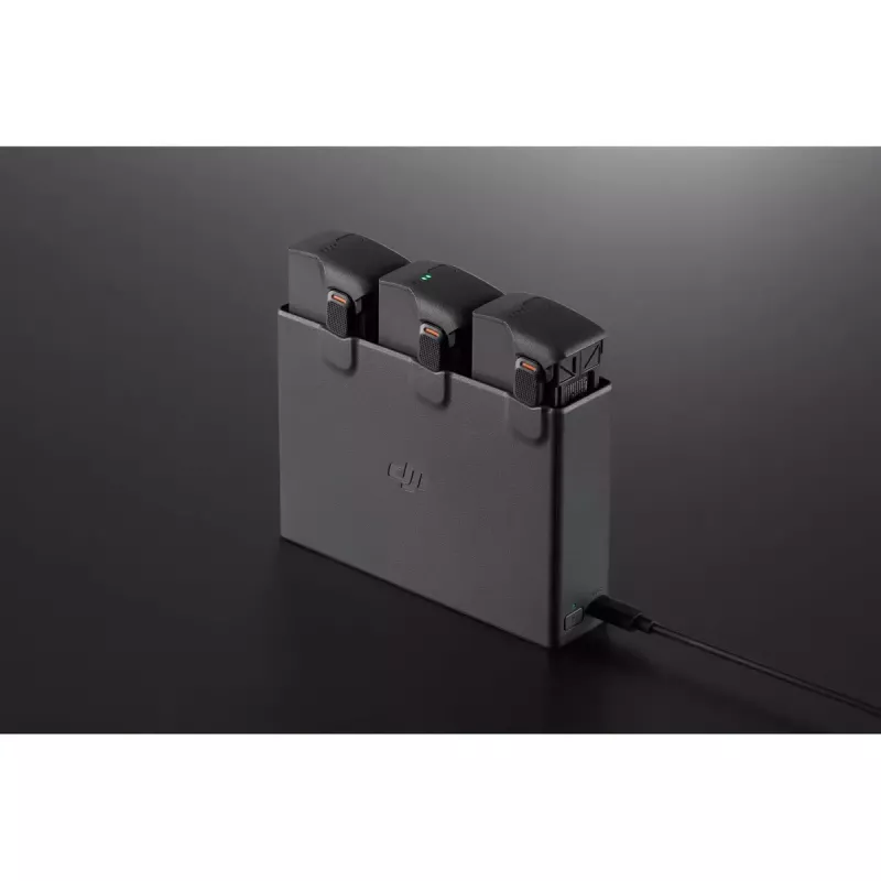 DJI Avata 2 baterijas lādētājs USB 5-20V 3A melns