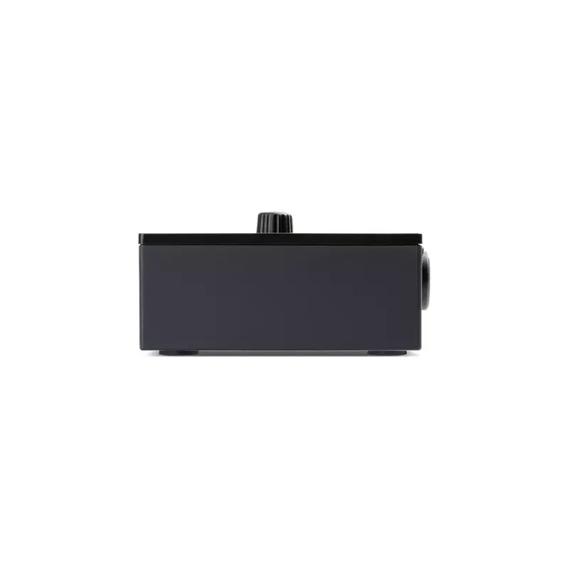 Audio interfeiss M-Audio M-Track Solo — USB 16 bitu/48 kHz, 1-ieeja/1-izeja, XLR/TRS kombinētā un instrumentu ieeja, 48 V fantoma barošana, austiņu izeja