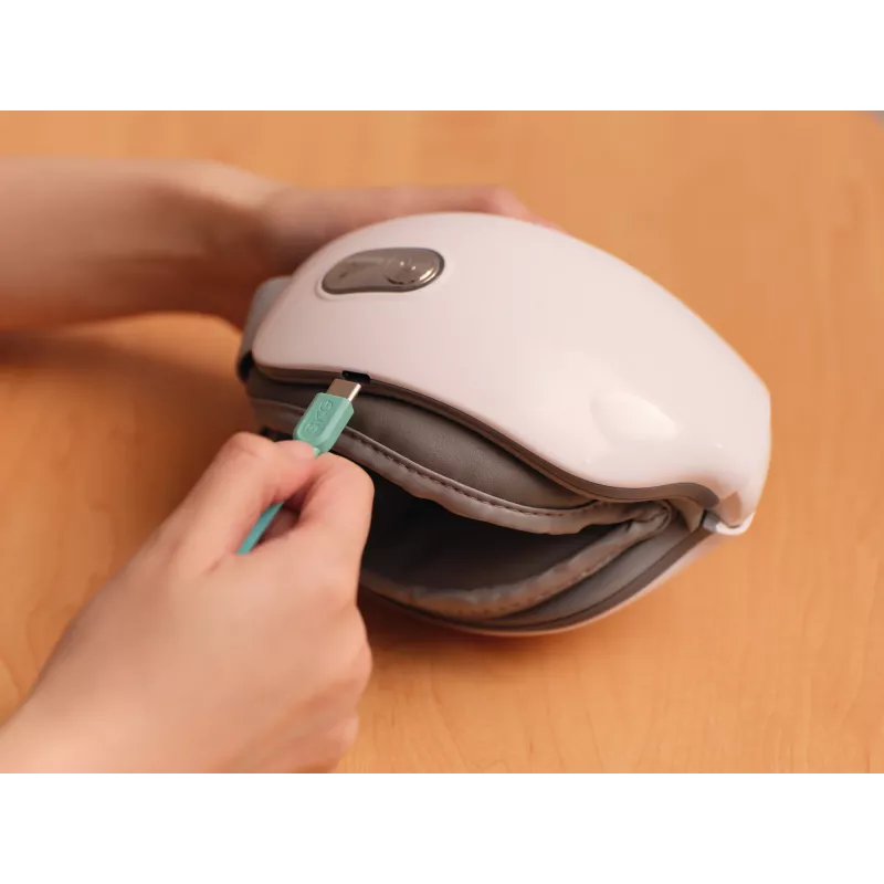 Acu masāžas ierīce SKG ES500, balta — kompresija, siltums, 10 W, iebūvēts akumulators, 270 g