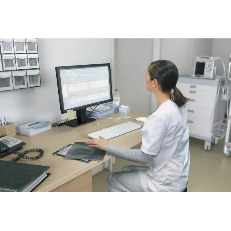 Vadu pilnizmēra klaviatūra active key CHERRY AK-C8112 Medical USB QWERTZ 105 taustiņi balta 1,8 m
