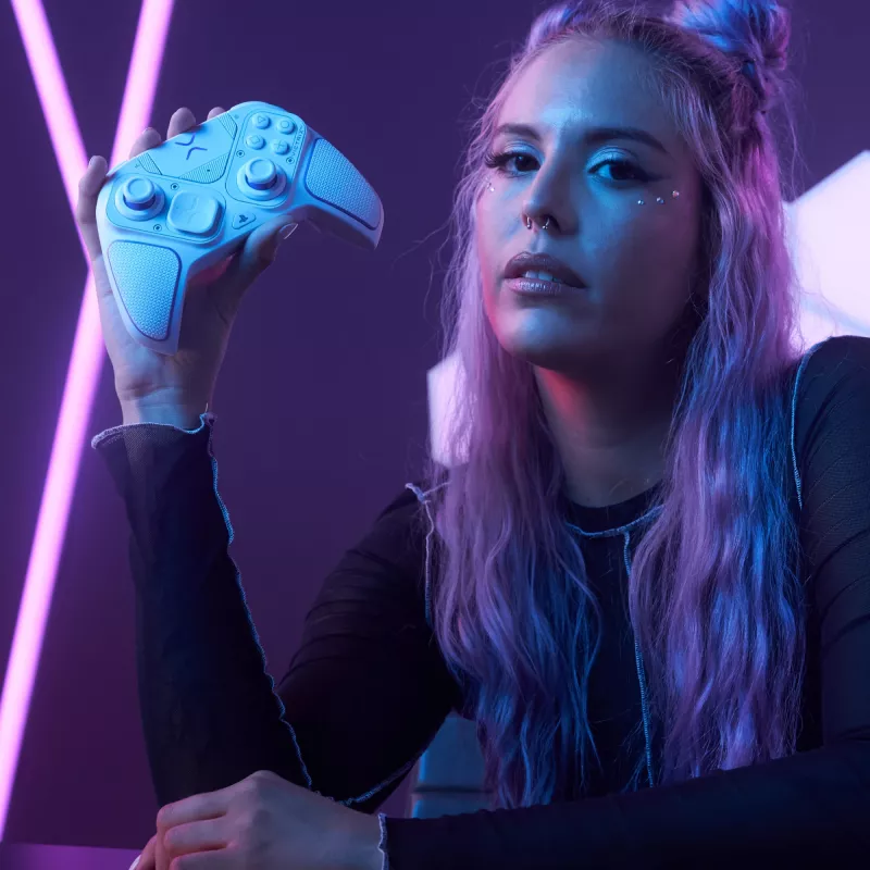 Spēļu kontrolieris VICTRIX 052-002-WH ar vadu un bezvadu savienojumu RF/USB, USB-C, 2000 mAh, PC/PS4/PS5, violets/baltums