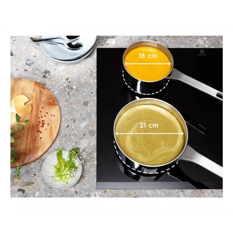 Electrolux EIV634 melna iebūvējama 60 cm zonu indukcijas plīts virsma 4 zonām