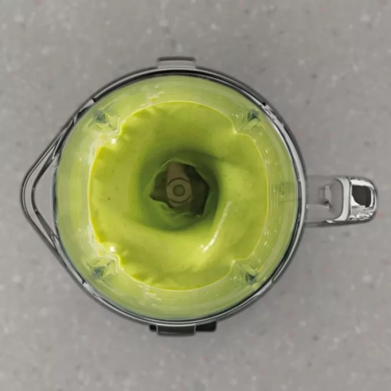 Galda blenderis Electrolux E6TB1-6ST — 1,75 L trauks, 1400 W, rotējoša vadība, melns/nerūsējošais tērauds/caurspīdīgs