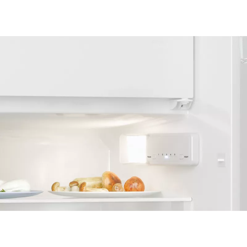 Candy CM4SE68W combi ledusskapis iebūvējams 111 L