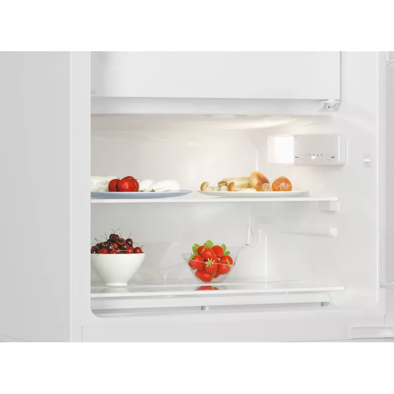 Candy CM4SE68W combi ledusskapis iebūvējams 111 L