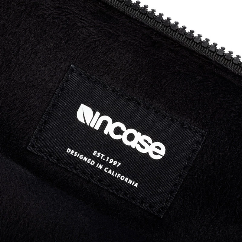 Incase Compact Sleeve ar Woolenex 14 inch MacBook Pro (M1-M4, 2021-2024)