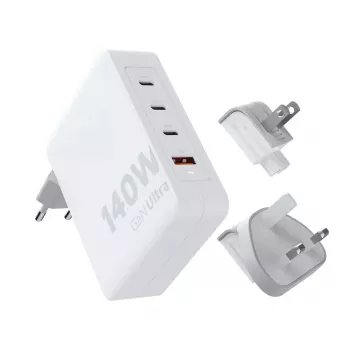 Pārnēsājams 140 W GaN ceļojumu lādētājs Xtorm XVC2140 ar 3 × USB-C PD pieslēgvietām un 2 m USB‑C kabeli, balts