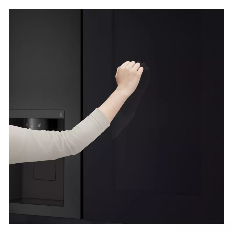 LG InstaView GSGV81EPLL blakus durvju ledusskapis, brīvi stāvošs, 635 L, melns
