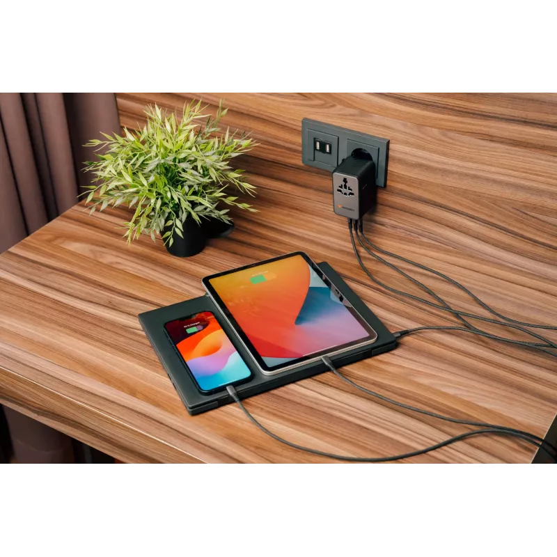 Verbatim Charge 'n' Travel 170W universāls ceļojuma adapteris, melns