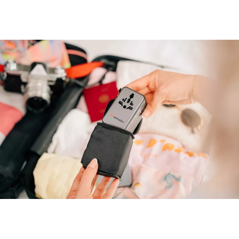 Verbatim Charge 'n' Travel 170W universāls ceļojuma adapteris, melns