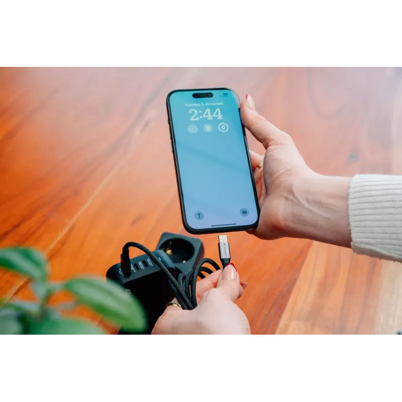 Verbatim Sync & Charge kabelis - 60W USB-C uz USB-C 120 cm, 1,2 m, USB C, USB C, USB 2.0, 0,48 Gbit/s, melns