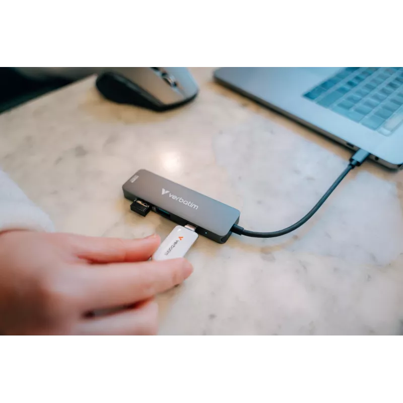 Verbatim USB-C Essentials Multiport Hub 4 pieslēgvietas: HDMI, USB-C PD, USB-A 3.2 Gen 1, USB-A