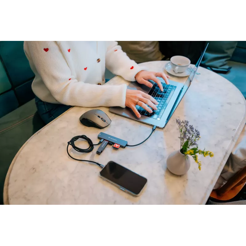Verbatim USB-C Essentials Multiport Hub 6 porti: HDMI, USB-C PD, USB-A 3.2 Gen 1, USB-A, SD un microSD