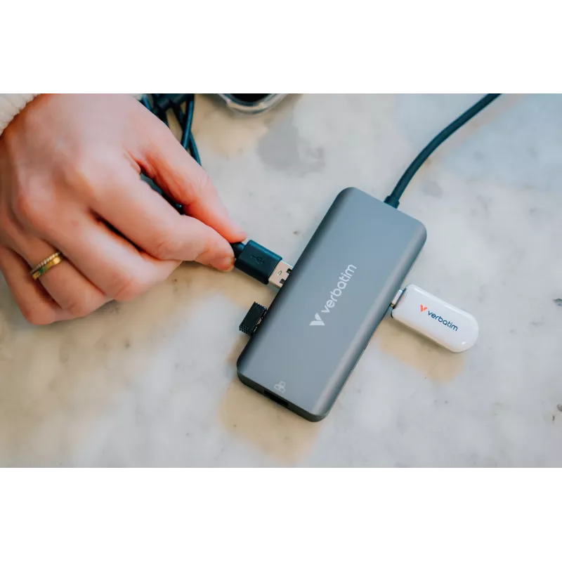 Verbatim USB-C Essentials Multiport Hub 6 porti: RJ45, HDMI, USB-C PD, 3 x USB-A 3.2 Gen 1