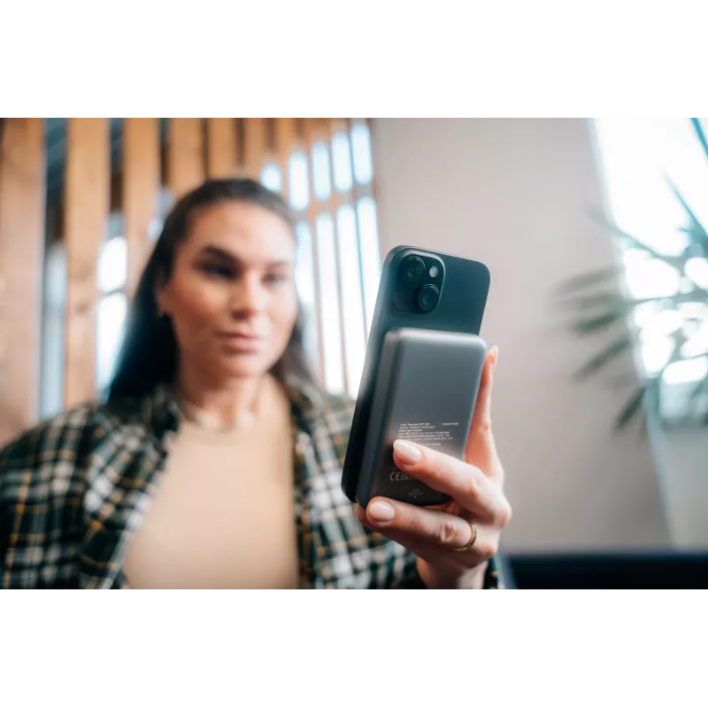 Verbatim Charge 'n' Go Magnetic Wireless Power Bank 10000mAh pelēka