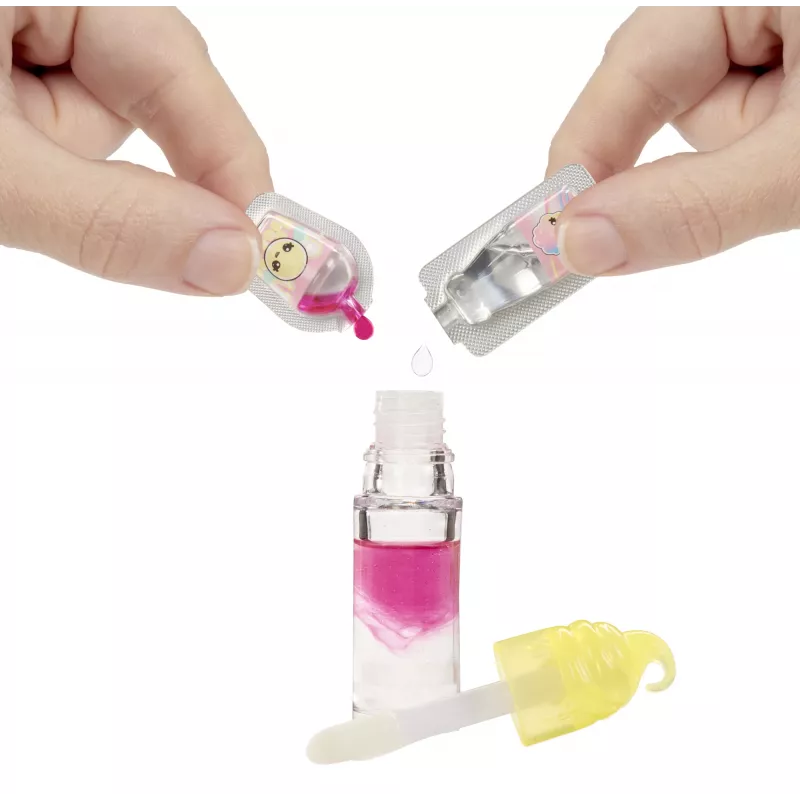 MGA Entertainment Yummiland Lūpu spīduma lelle 2. sērija – Cukura vate (Nia Candy Fluff)