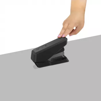 Fellowes LX860 plakanā skava melna