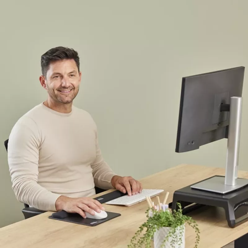 Fellowes tastatūra Wrist Rest Breyta Compact tastatūra Wrist Support with Antibacterial Protection Ergonomic Wrist Support Melns