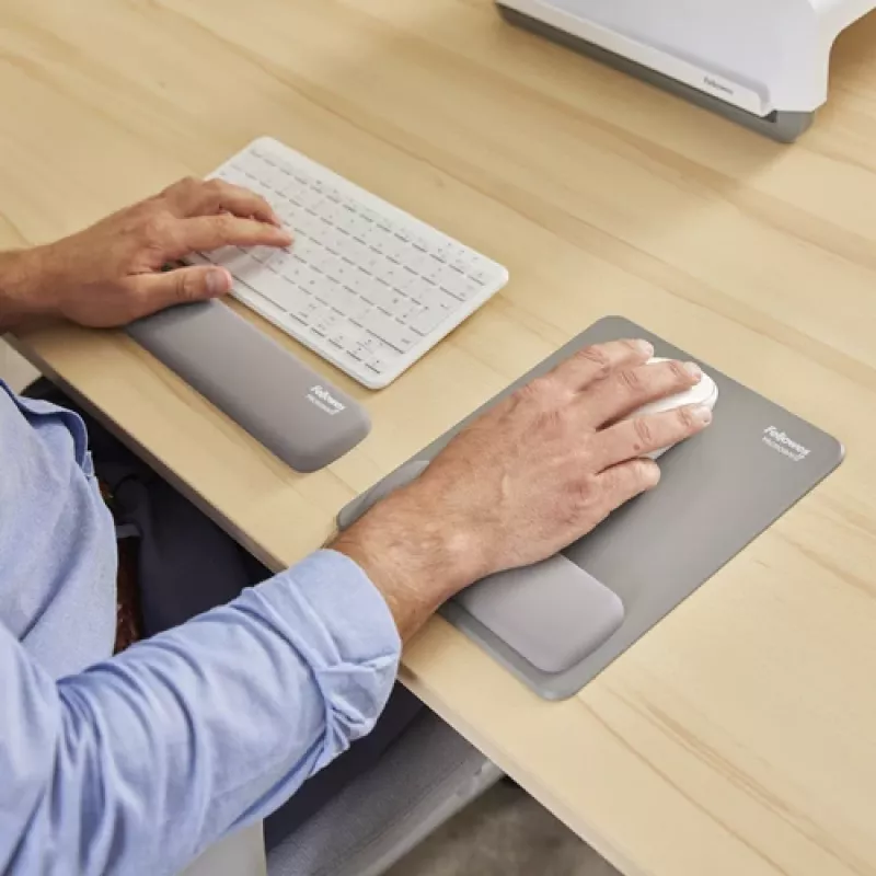 Fellowes tastatūra Wrist Rest Breyta Compact tastatūra Wrist Support ar antibakteriālu aizsardzību Ergonoms plaukstas balsts pelēks
