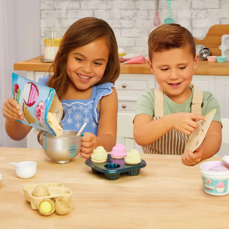 Little Tikes Creative Chefs Bakers Kit, maiznieka komplekts, 3 g., AG13