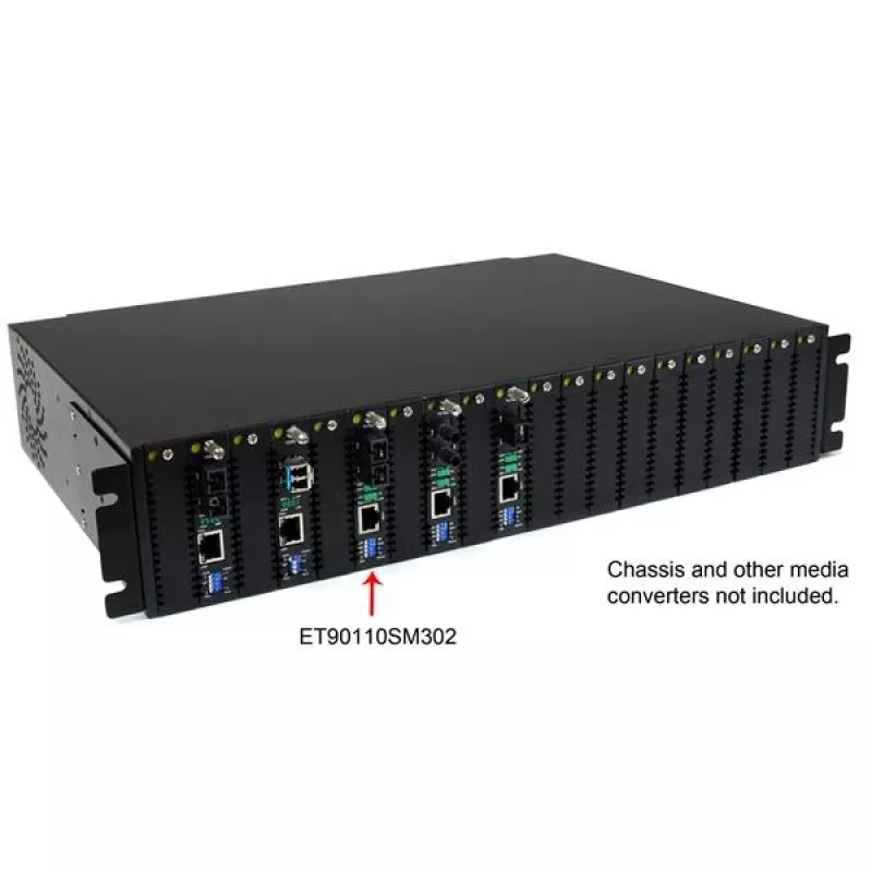 StarTech.com 10/100 Mbps vienmoda šķiedras optikas multivides pārveidotājs SC 30 km