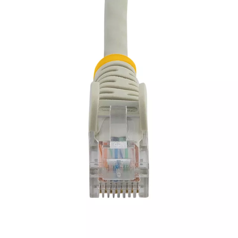 StarTech.com Cat5e komutācijas kabelis ar drošiem RJ45 savienotājiem – 15 m, pelēks