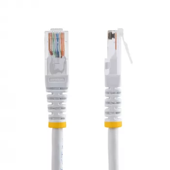 StarTech.com 15m Cat5e balta Molded RJ45 UTP Cat 5e komutācijas kabelis - 15 m Patch Cord